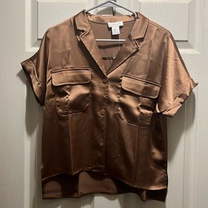 Rachel Zoe 3 button satin look shirt!!! Brand New Size L